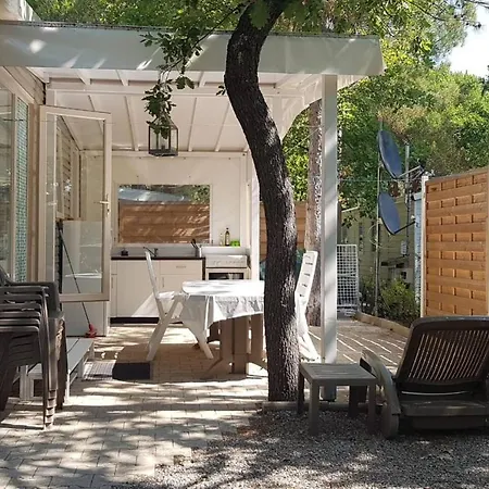 Casa vacanze Comfortable 3-Bed Chalet In Roquebrune-Sur-Argens *