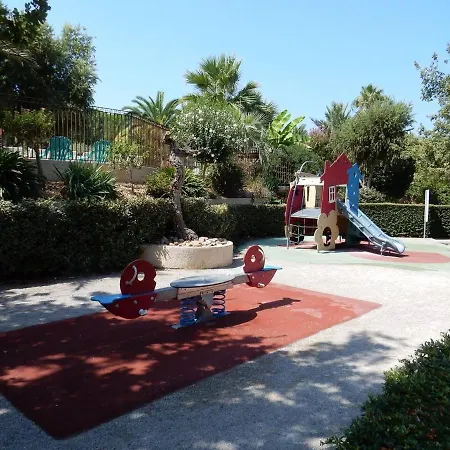 Casa vacanze Comfortable 3-Bed Chalet In Roquebrune-Sur-Argens