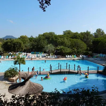 Comfortable 3-Bed Chalet In Roquebrune-Sur-Argens *