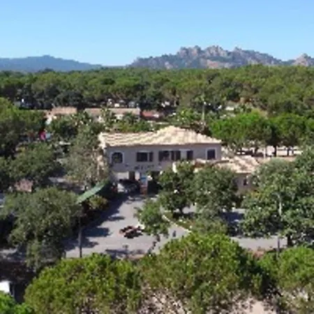 Comfortable 3-Bed Chalet In Roquebrune-Sur-Argens *