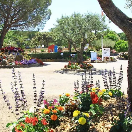 Comfortable 3-Bed Chalet In Roquebrune-Sur-Argens Roquebrune-sur Argens